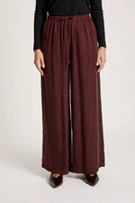 Calista Pant