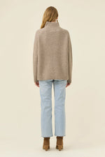 Miru Jumper
