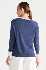 V accent top
