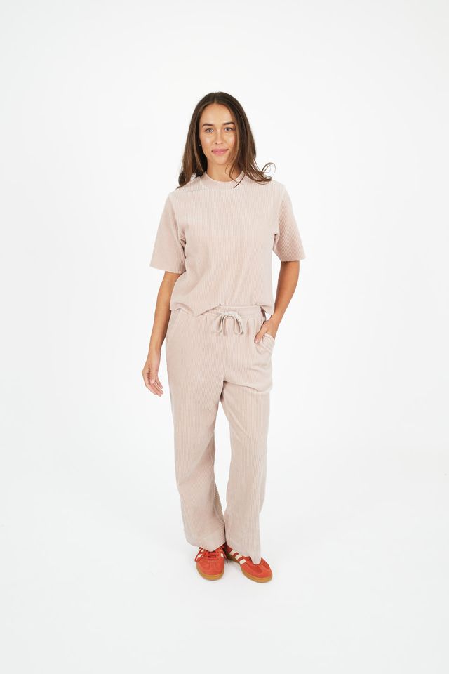 Lay Back Tee
